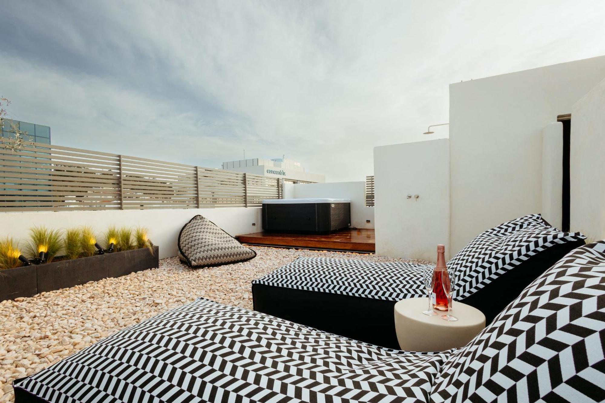 Num Suites & Lofts Athen Eksteriør billede
